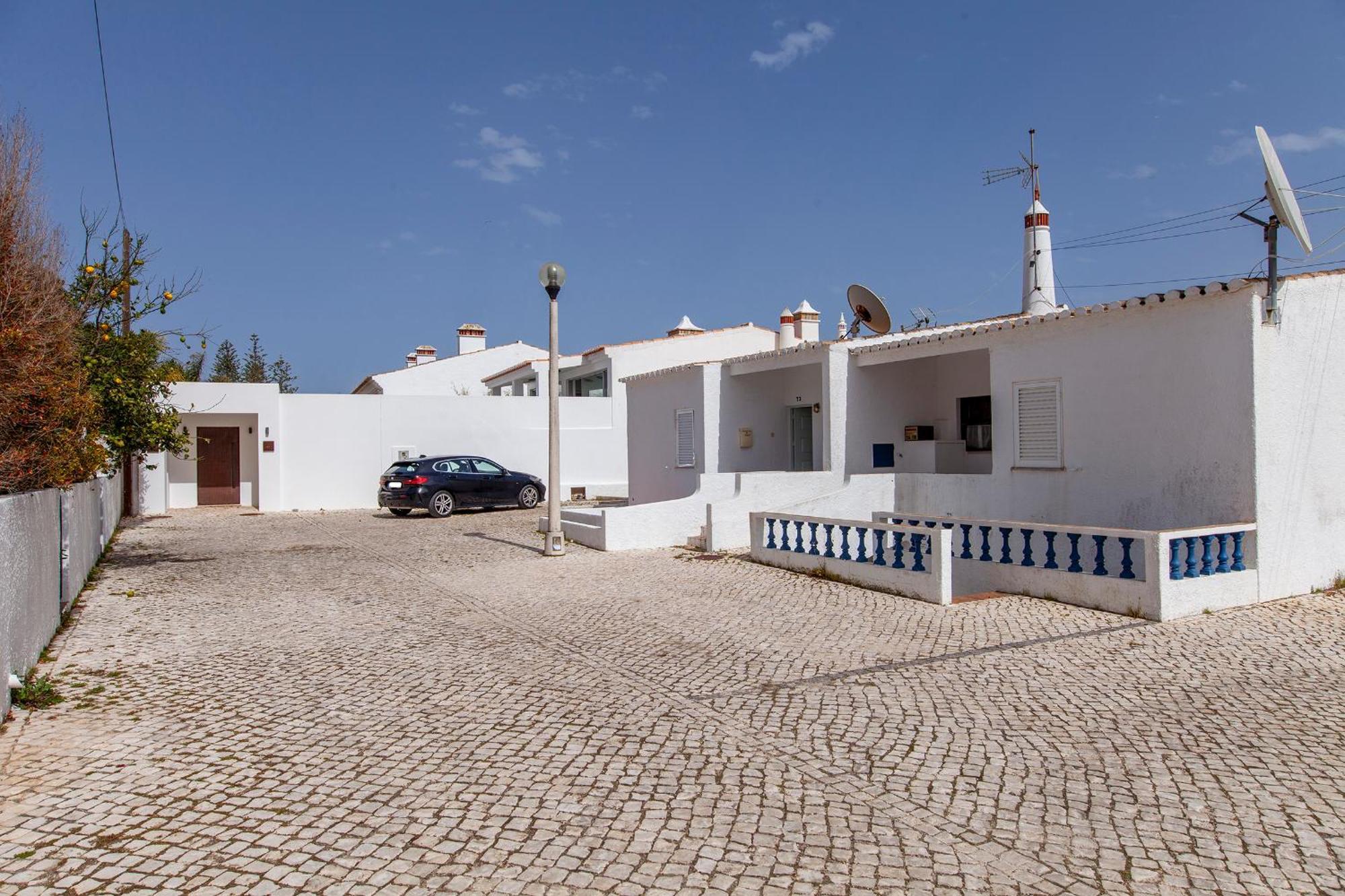 B86 - Beachline Apartment In Praia Da Luz Exterior photo